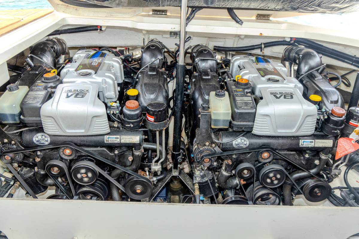 2017 Sea Ray SLX350... Located in San Diego, Ca... Offered by Yacht Coast Yacht Sales