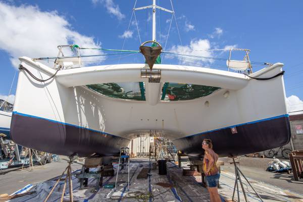 2003 42 Manta MKII Located in Maui, Hawaii... Offered by Yacht Coast Yacht Sales