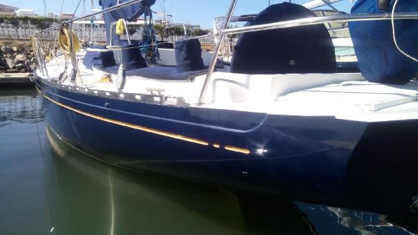 1993 Columbia Cutter 50' For sale by Yacht Coast Yacht Sales