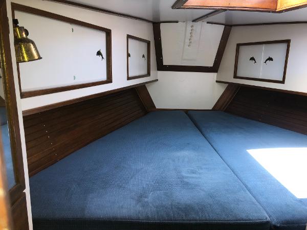 1993 Columbia Cutter 50' For sale by Yacht Coast Yacht Sales