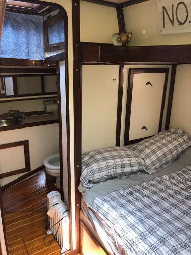 1993 Columbia Cutter 50' For sale by Yacht Coast Yacht Sales