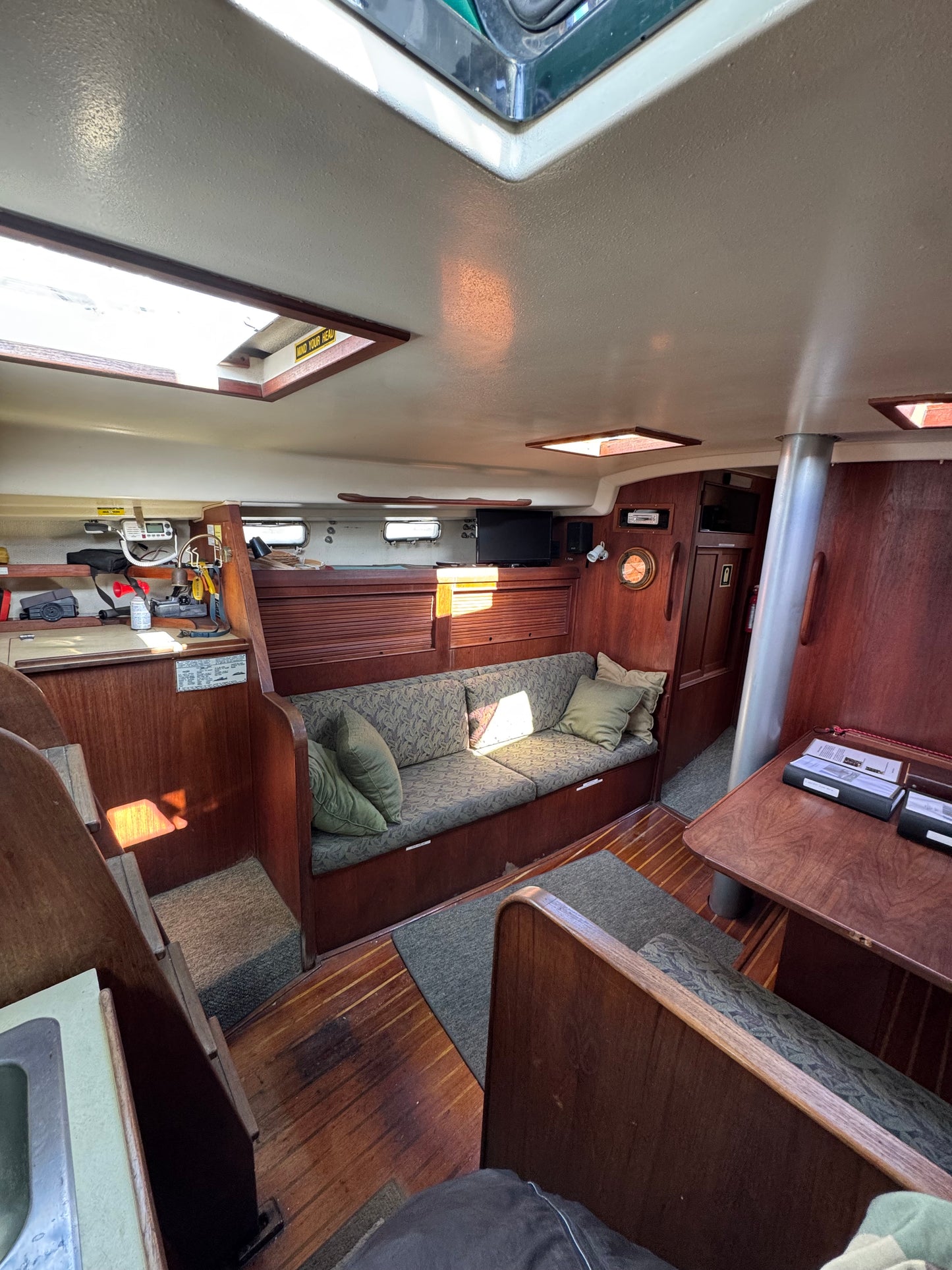 1981 Morgan Out Island Center Cockpit Ketch Rig... Located in San Diego, Ca... Offered by Yacht Coast Yacht Sales