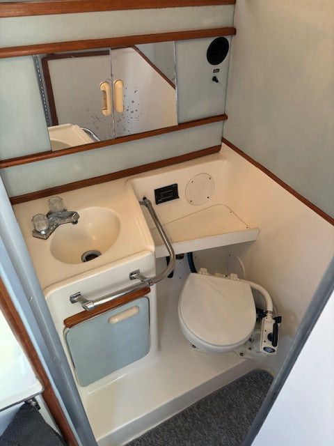 1989 Sea Ray Weekender 300... Located in Newport Beach, Ca... Offered By Yacht Coast Yacht Sales