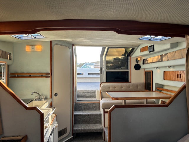 1989 Sea Ray Weekender 300... Located in Newport Beach, Ca... Offered By Yacht Coast Yacht Sales