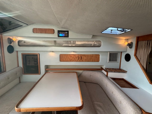 1989 Sea Ray Weekender 300... Located in Newport Beach, Ca... Offered By Yacht Coast Yacht Sales