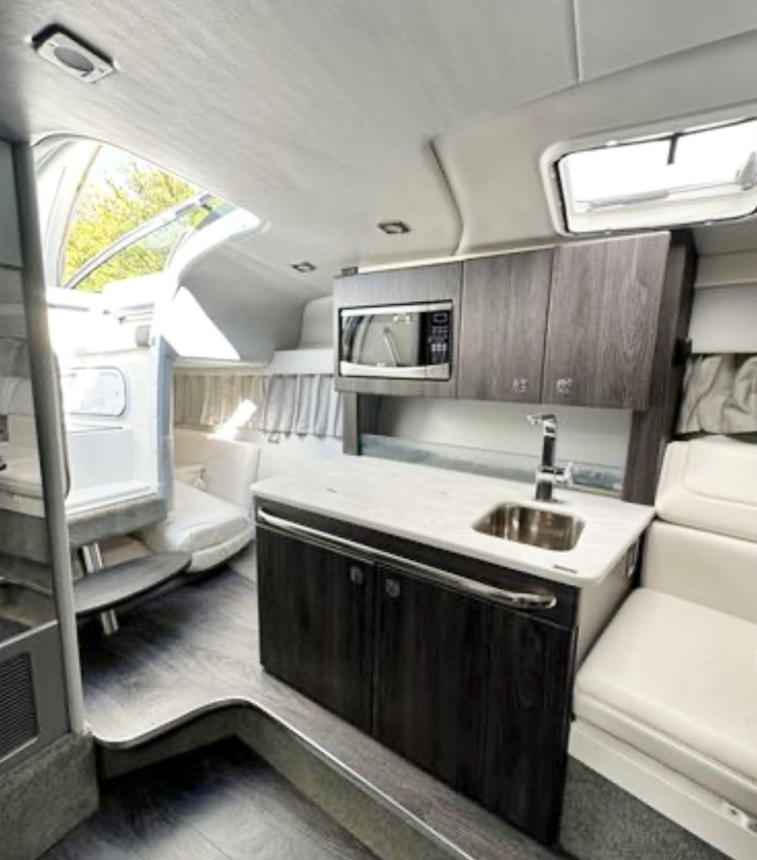 2020 Formula 350SS...Located Lake Havasu, AZ... Offered By Yacht Coast Yacht Sales