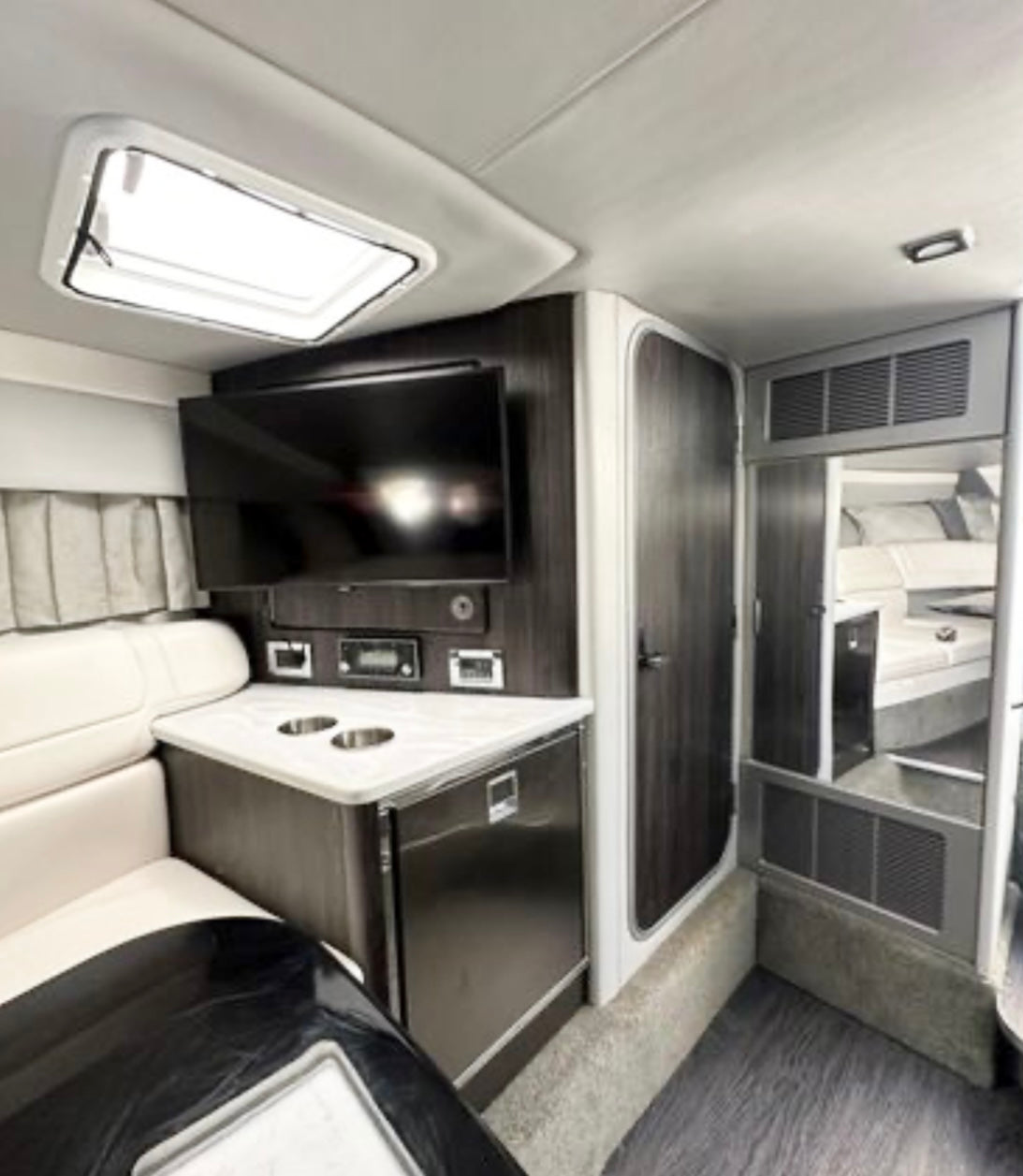 Sold! 2008 Formula 31PC... Located in Newport Beach, CA... Offered By Yacht Coast Yacht Sales