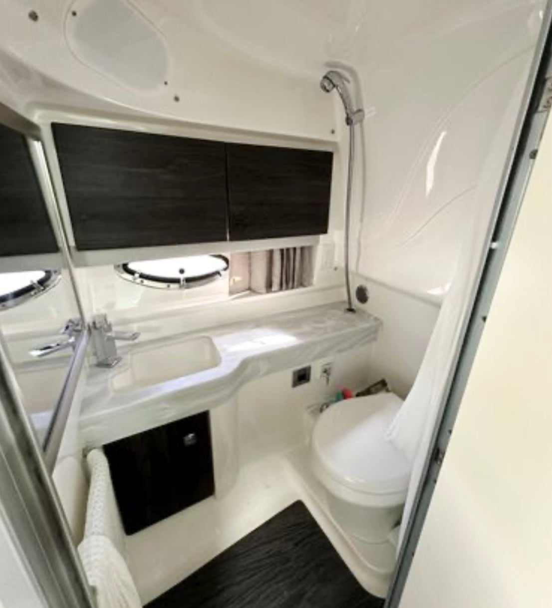 Sold! 2008 Formula 31PC... Located in Newport Beach, CA... Offered By Yacht Coast Yacht Sales