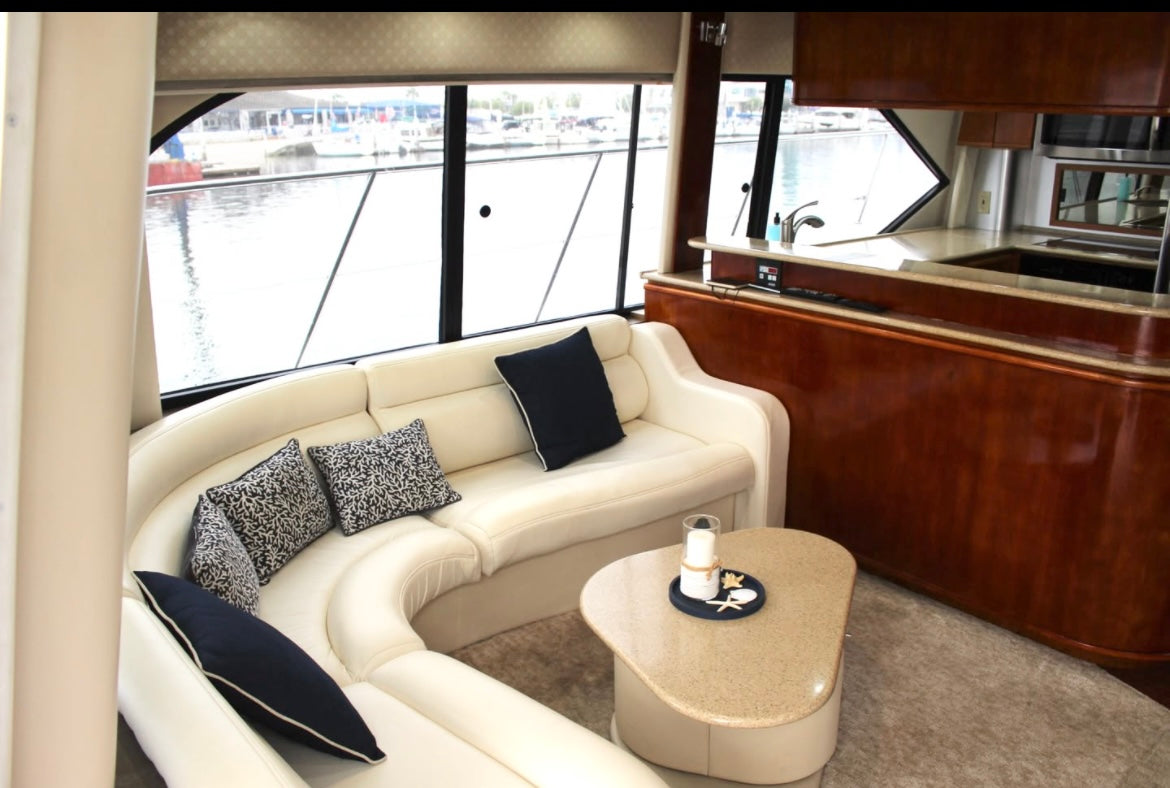 2001 Bayliner Pilothouse 5788... Located in Newport Beach, Ca... Offered By Yacht Coast Yacht Sales