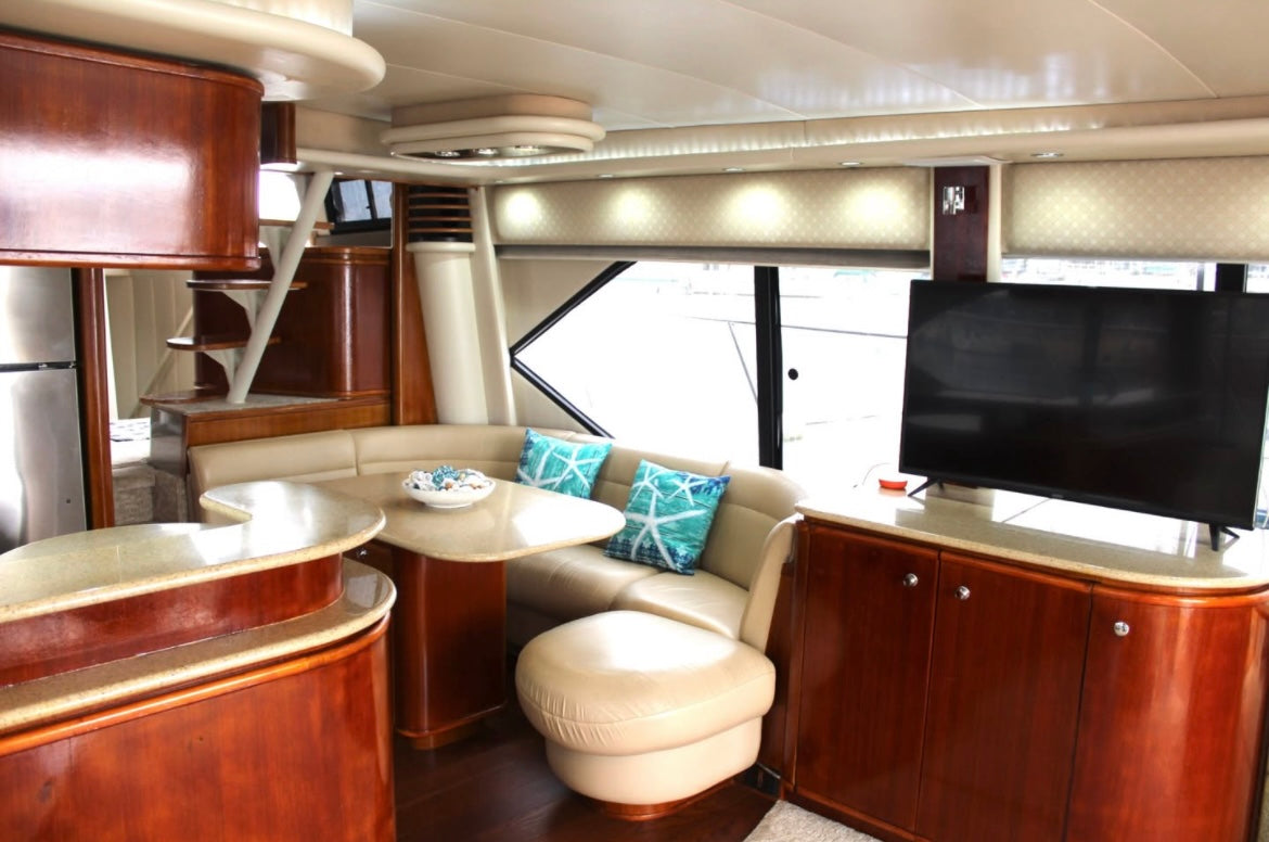 2001 Bayliner Pilothouse 5788... Located in Newport Beach, Ca... Offered By Yacht Coast Yacht Sales