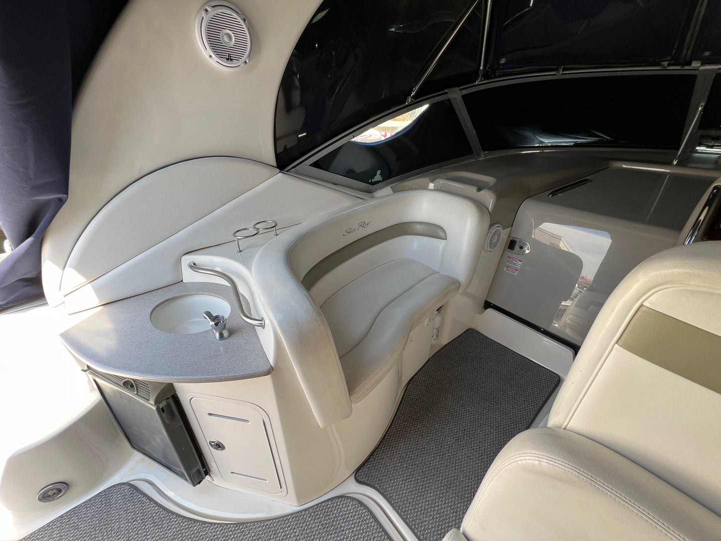 2006 Sundancer 320...Located in Hunting Beach, Ca... Offered By Yacht Coast Yacht Sales