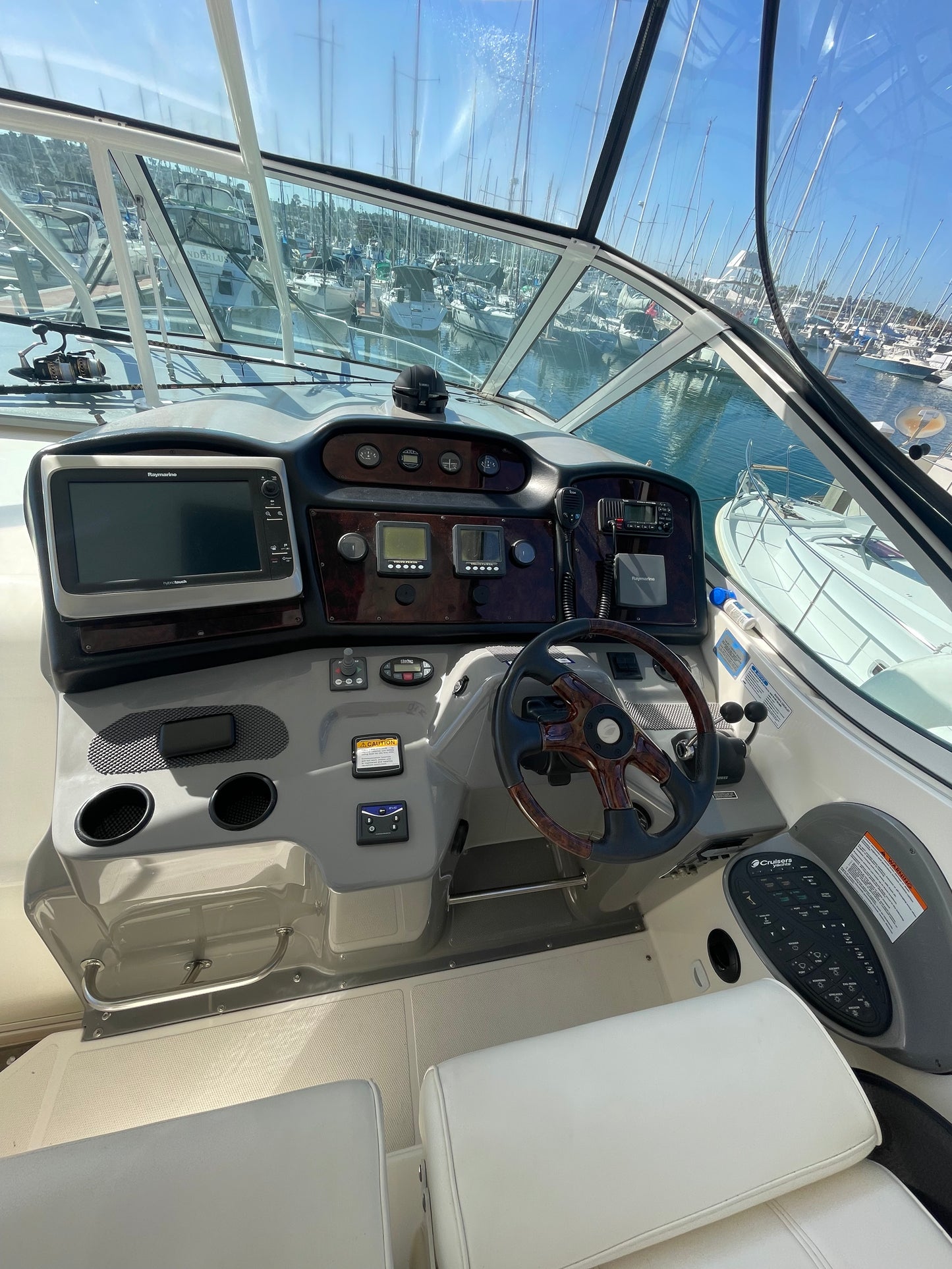 Reduced! Owners Want offers! 2006 Cruisers 415 Express MY Location San Diego, Ca