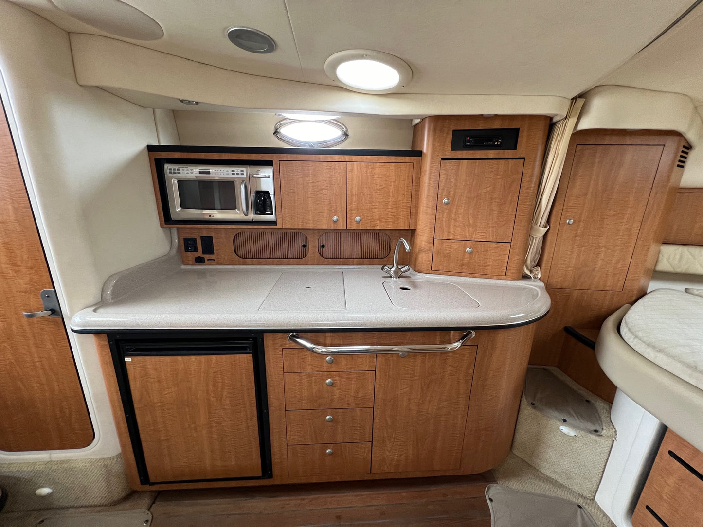 2006 Sea Ray Sundancer 340 LLC Owned! Located in Newport Beach, Ca...Offered By Yacht Coast Yacht Sales