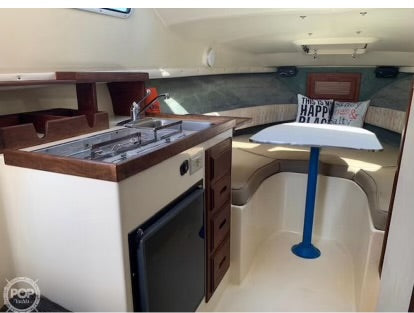 1990 Skipjack 28 Flybridge with Triple axle aluminum trailer... Located in San Diego, Ca... Offered By Yacht Coast Yacht Sales