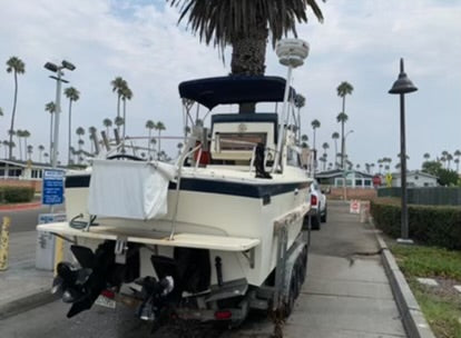 1990 Skipjack 28 Flybridge with Triple axle aluminum trailer... Located in San Diego, Ca... Offered By Yacht Coast Yacht Sales