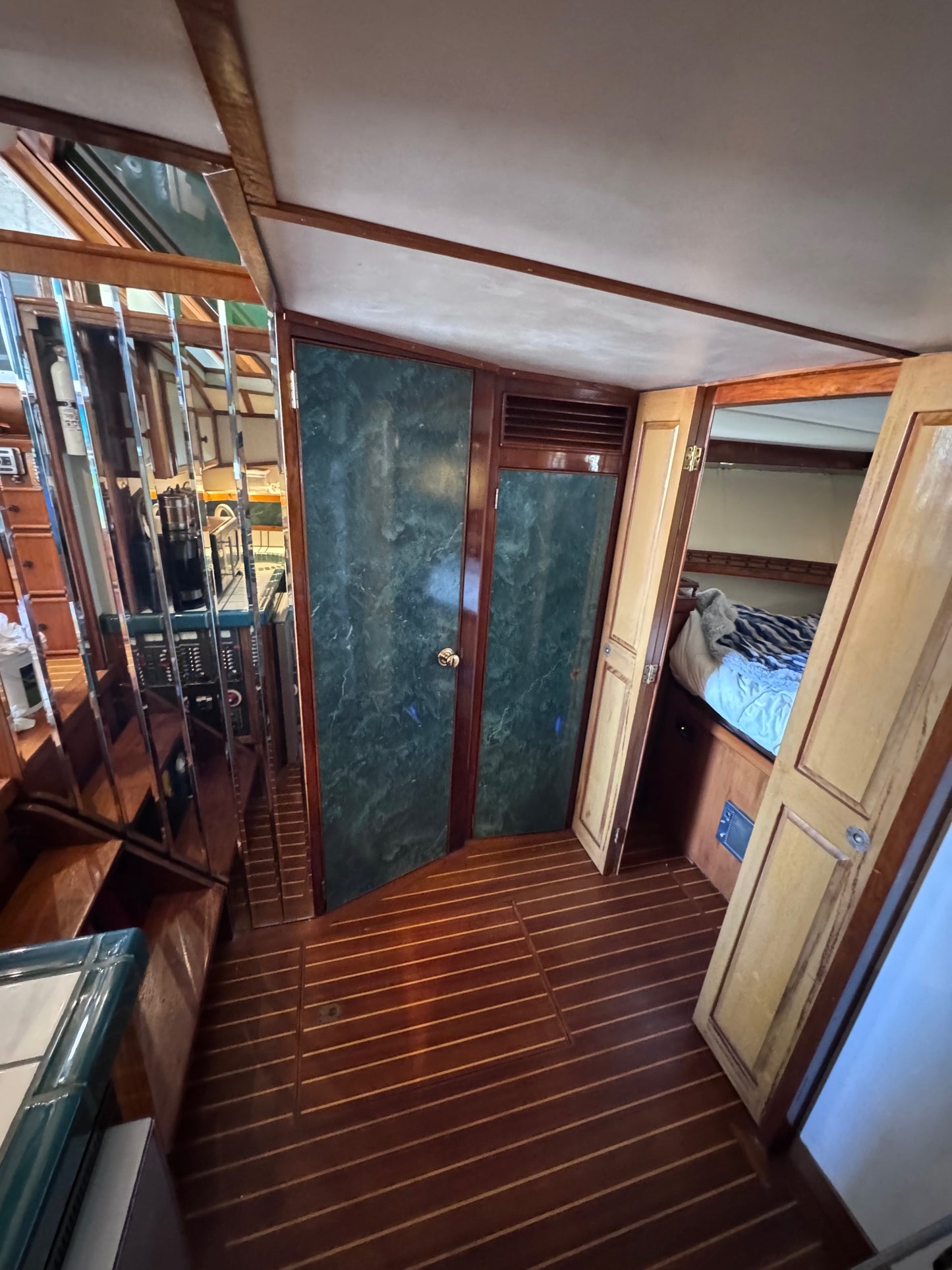 1978 Pacifica 36 Sedan Bridge... Located in San Diego, Ca... Offered By Yacht Coast Yacht Sales