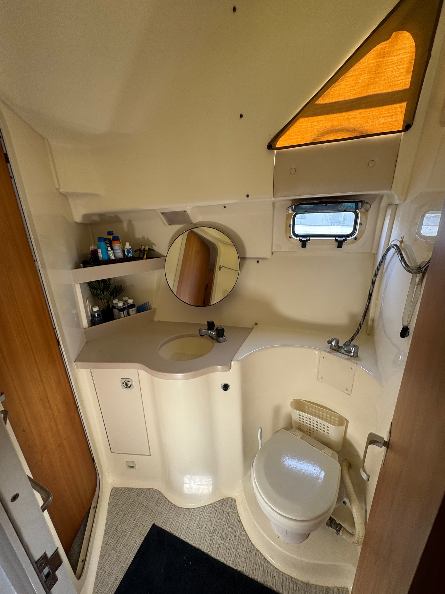 1998 Mainship 31 Sedan Bridge... Located in Coronado, Ca... Offered By Yacht Coast Yacht Sales