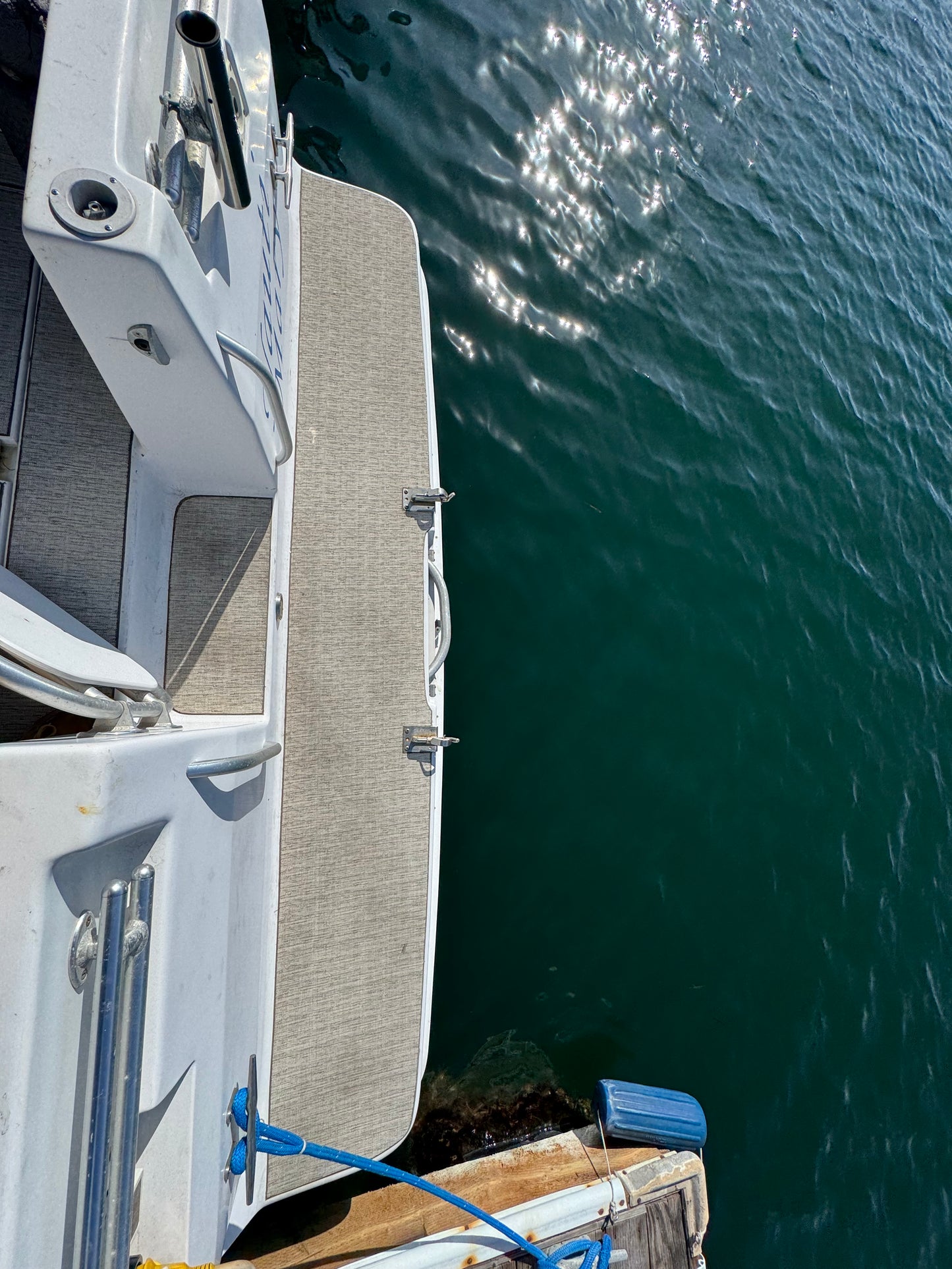 1998 Mainship 31 Sedan Bridge... Located in Coronado, Ca... Offered By Yacht Coast Yacht Sales