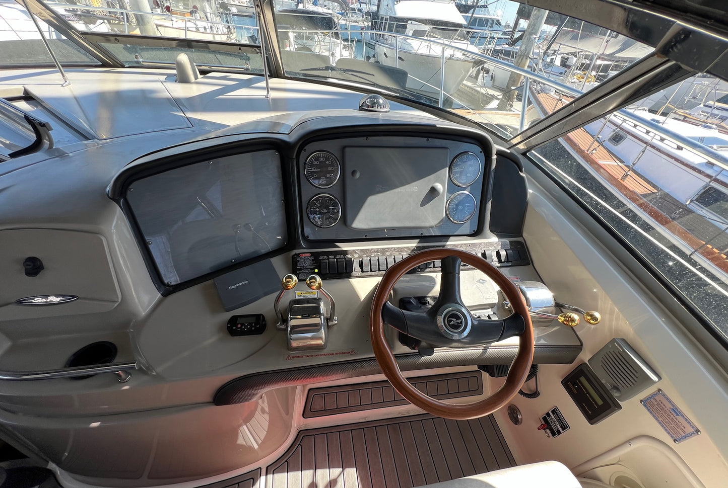 2005 Sea Ray Sundancer 390 Located in San Diego, Ca... Offered By Yacht Coast Yacht Sales
