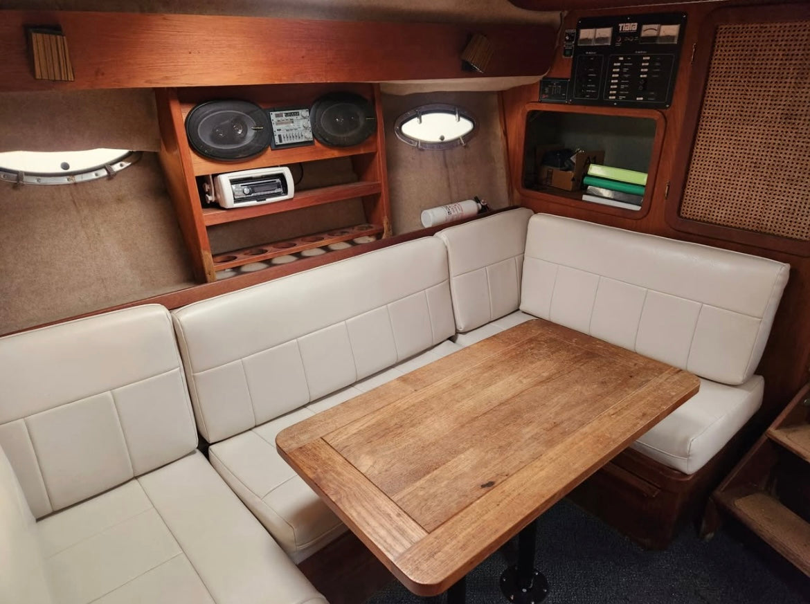 1986 Tiara 3100 Express Diesel.. Located in San Diego, Ca... Offered By Yacht Coast Yacht Sales