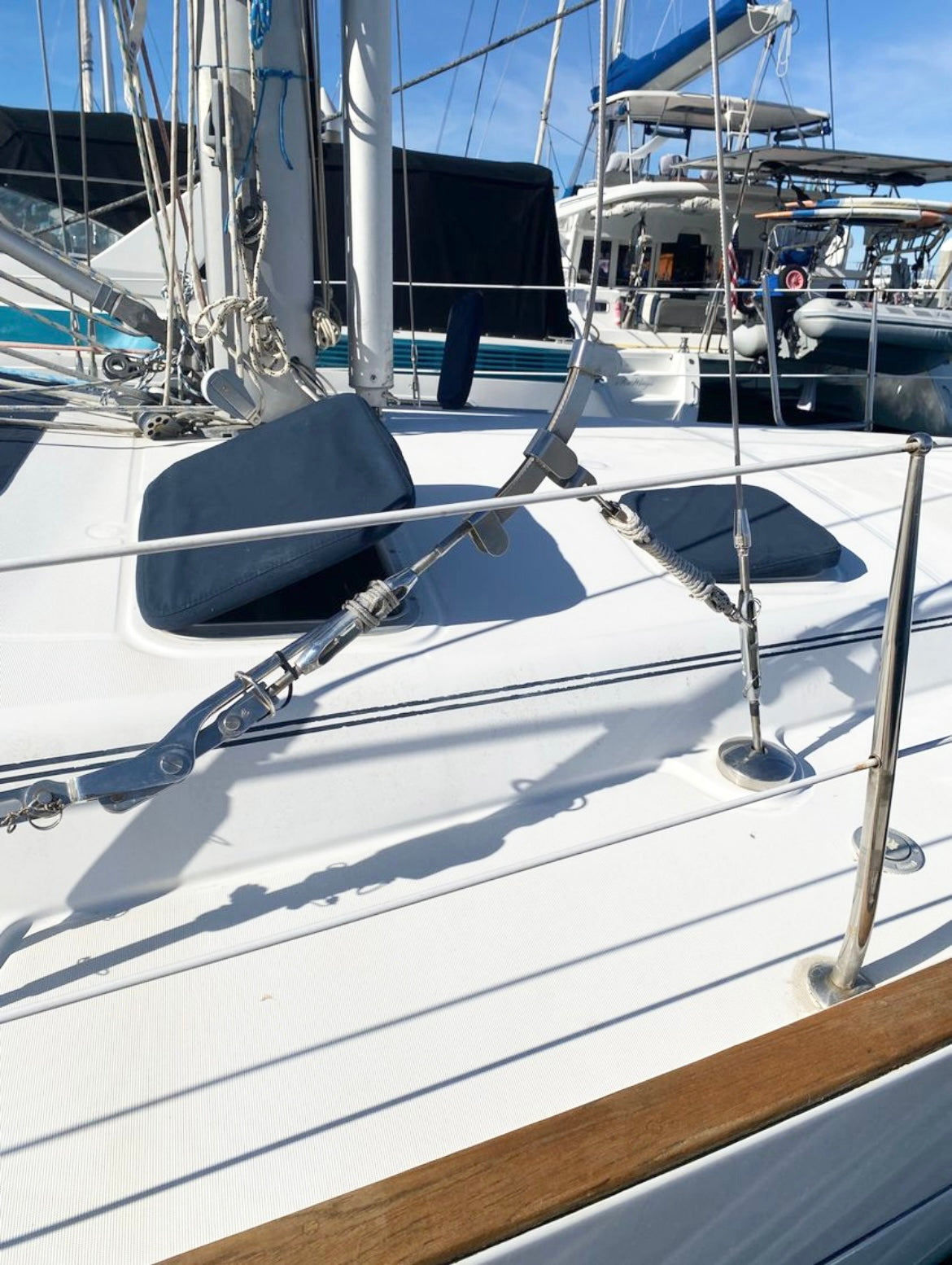 Sold! 2004 Beneteau Oceanis 423... Located in Ventura, Ca Offered By Yacht Coast Yacht Sales
