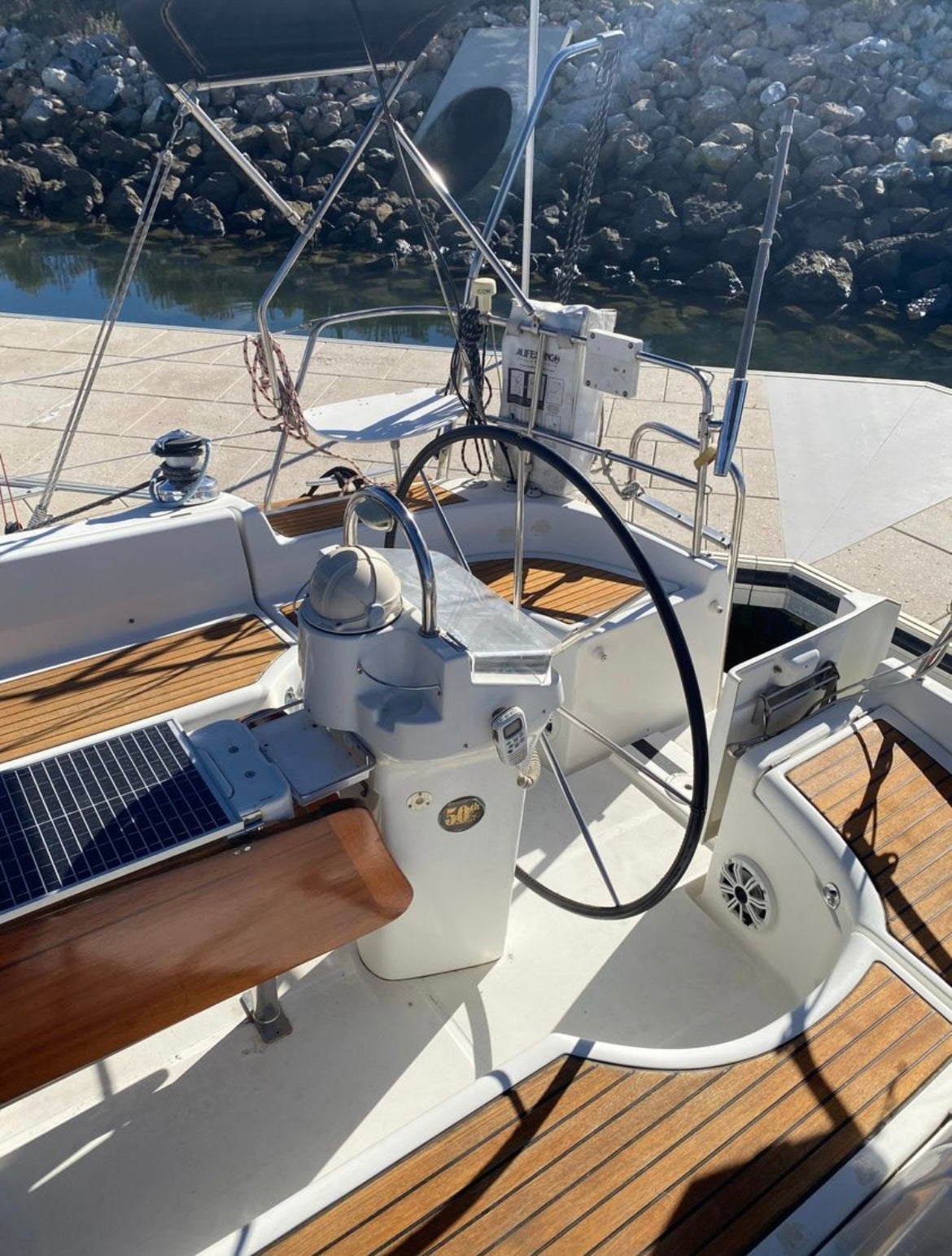 Sold! 2004 Beneteau Oceanis 423... Located in Ventura, Ca Offered By Yacht Coast Yacht Sales