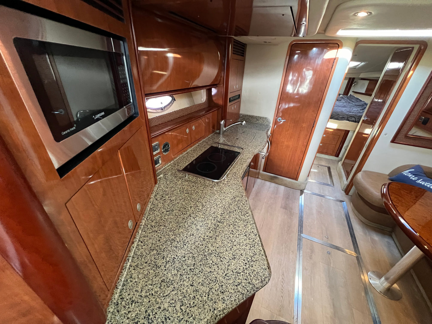 2005 Sea Ray Sundancer 390 Located in San Diego, Ca... Offered By Yacht Coast Yacht Sales