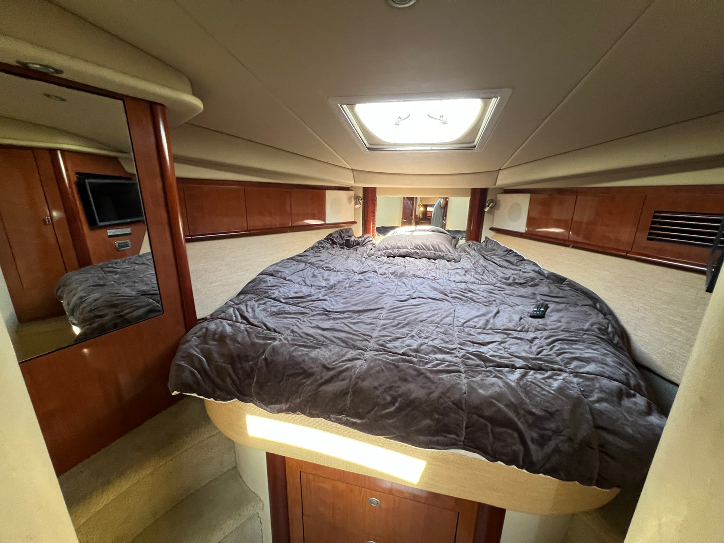 2005 Sea Ray Sundancer 390 Located in San Diego, Ca... Offered By Yacht Coast Yacht Sales