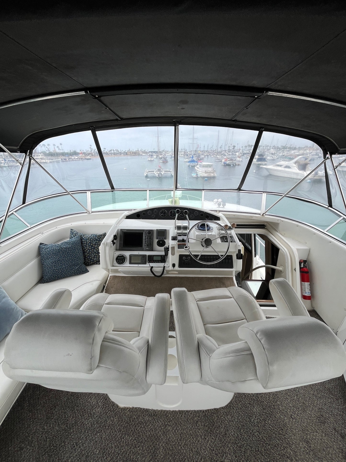 2001 Bayliner Pilothouse 5788... Located in Newport Beach, Ca... Offered By Yacht Coast Yacht Sales