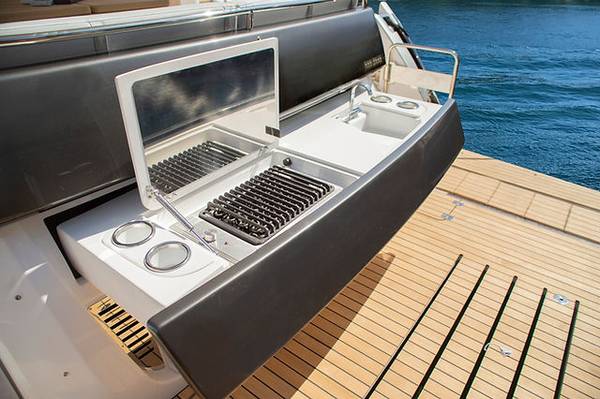 NEW 2025 Schaefer 450 Fly... Offered by Yacht Coast Yacht Sales
