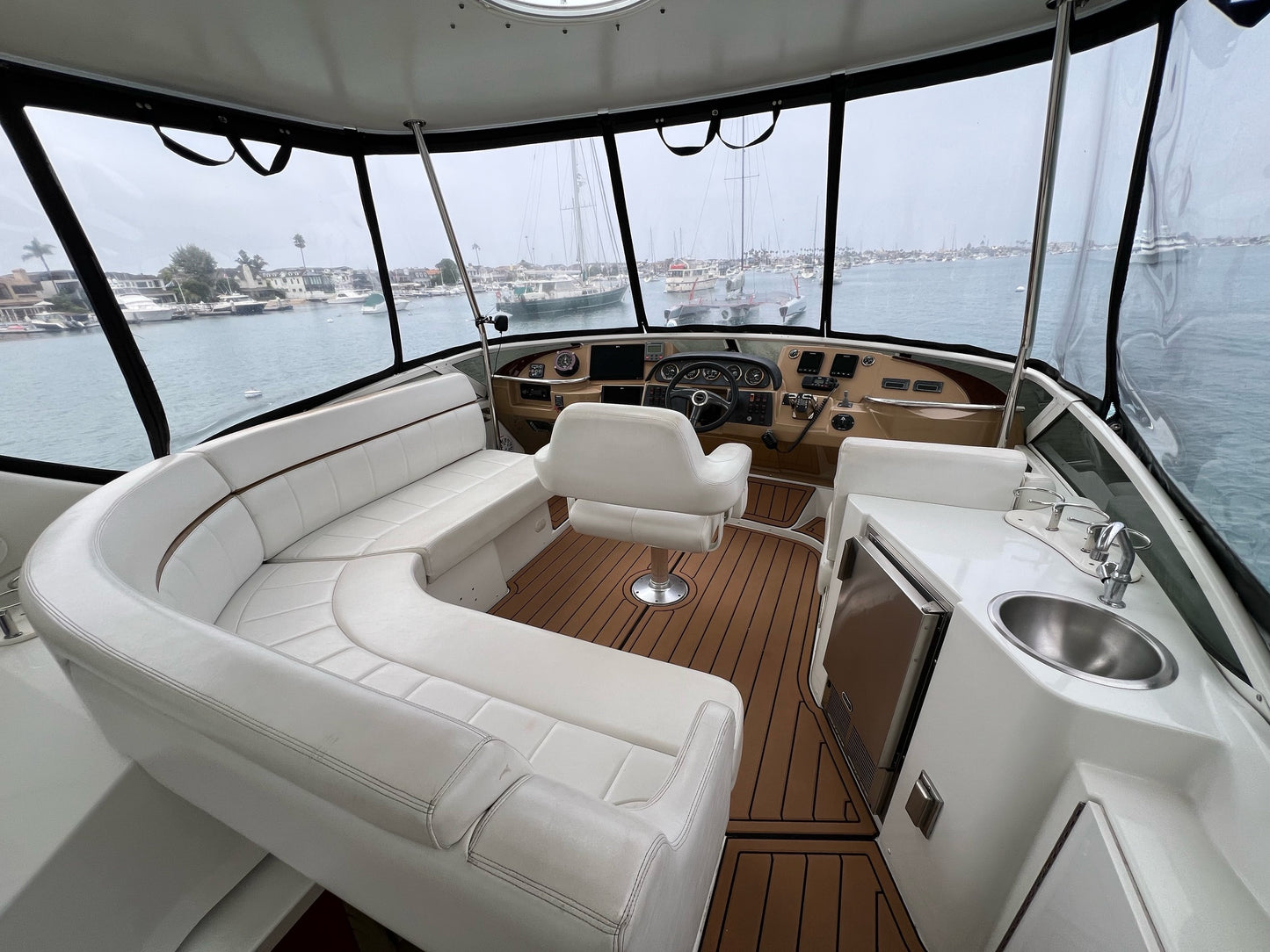 2003 Carver 444... Located in Newport Beach, CA... Offered By Yacht Coast Yacht Sales