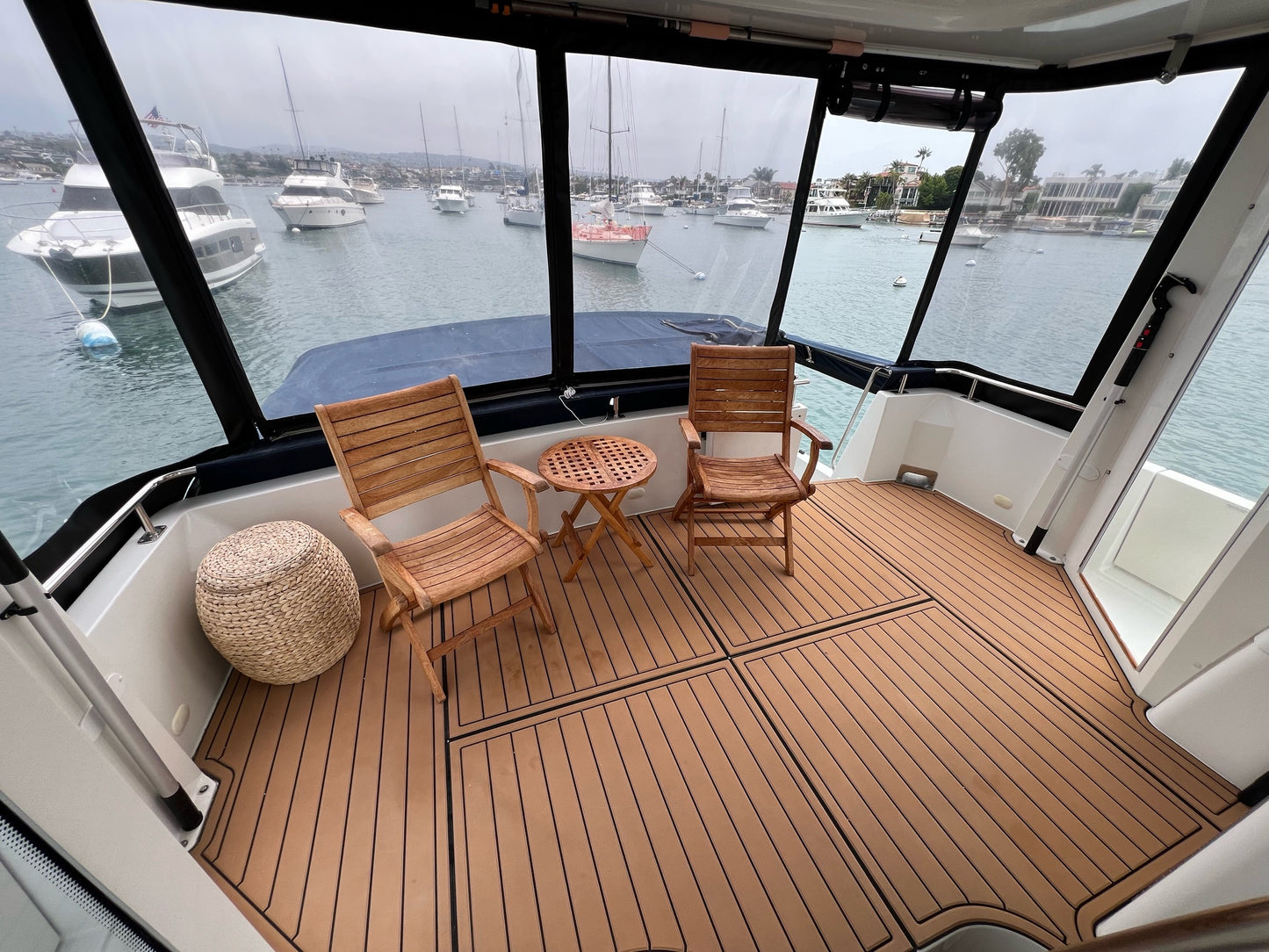 2003 Carver 444... Located in Newport Beach, CA... Offered By Yacht Coast Yacht Sales