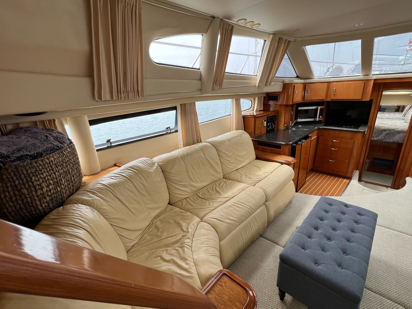 2003 Carver 444... Located in Newport Beach, CA... Offered By Yacht Coast Yacht Sales