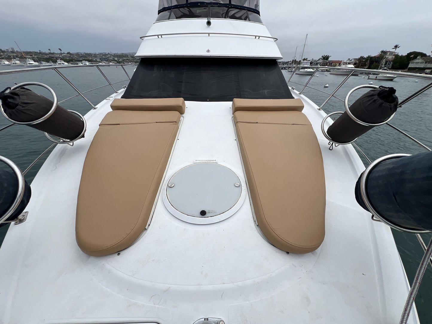 2003 Carver 444... Located in Newport Beach, CA... Offered By Yacht Coast Yacht Sales