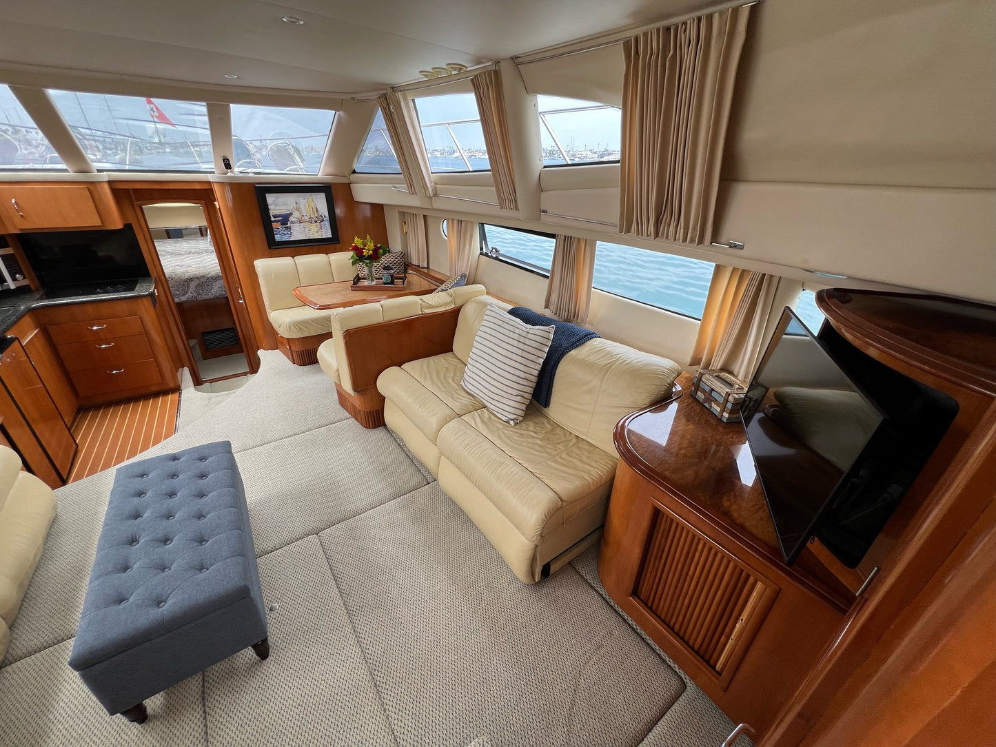 2003 Carver 444... Located in Newport Beach, CA... Offered By Yacht Coast Yacht Sales