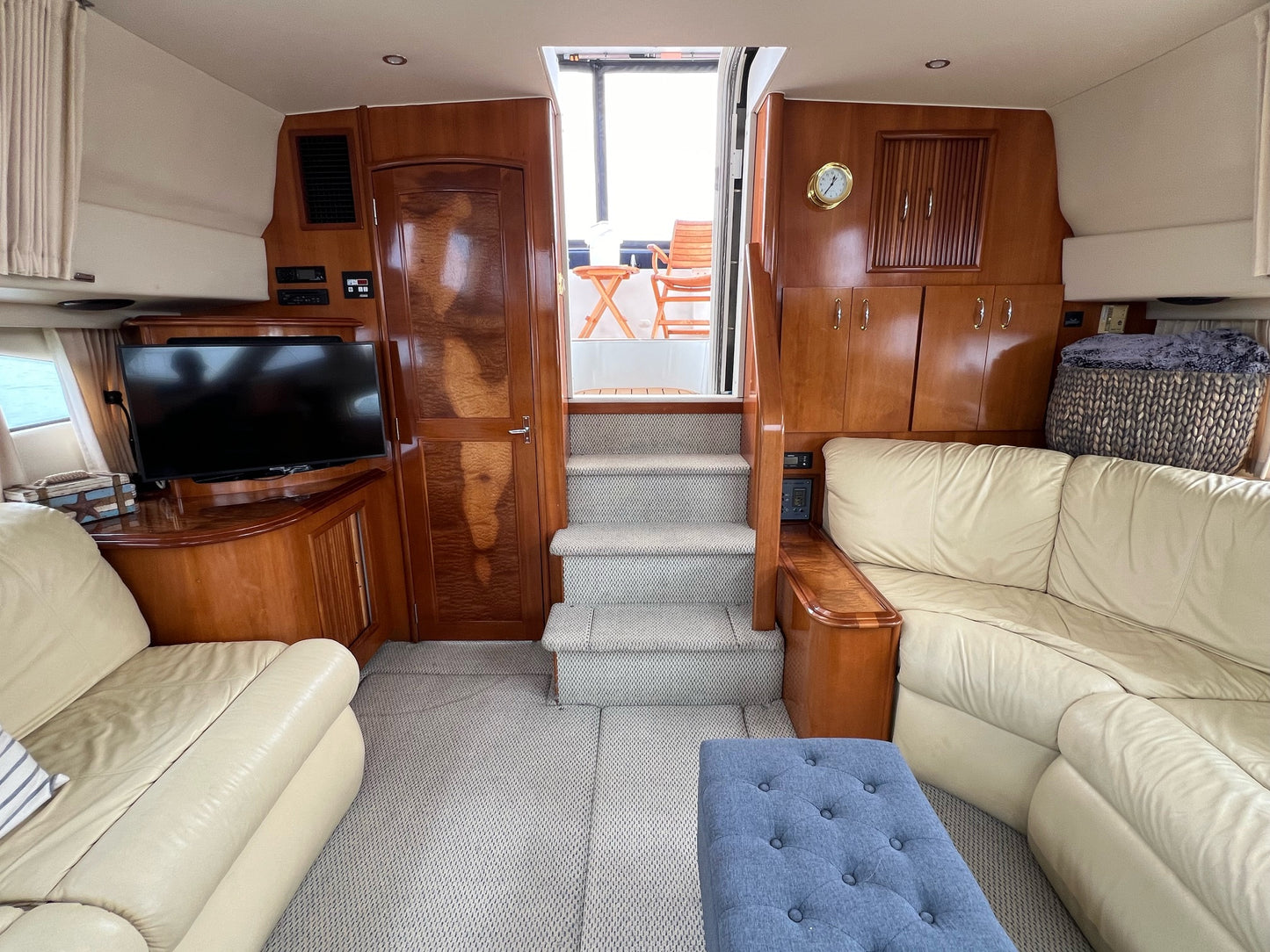 2003 Carver 444... Located in Newport Beach, CA... Offered By Yacht Coast Yacht Sales