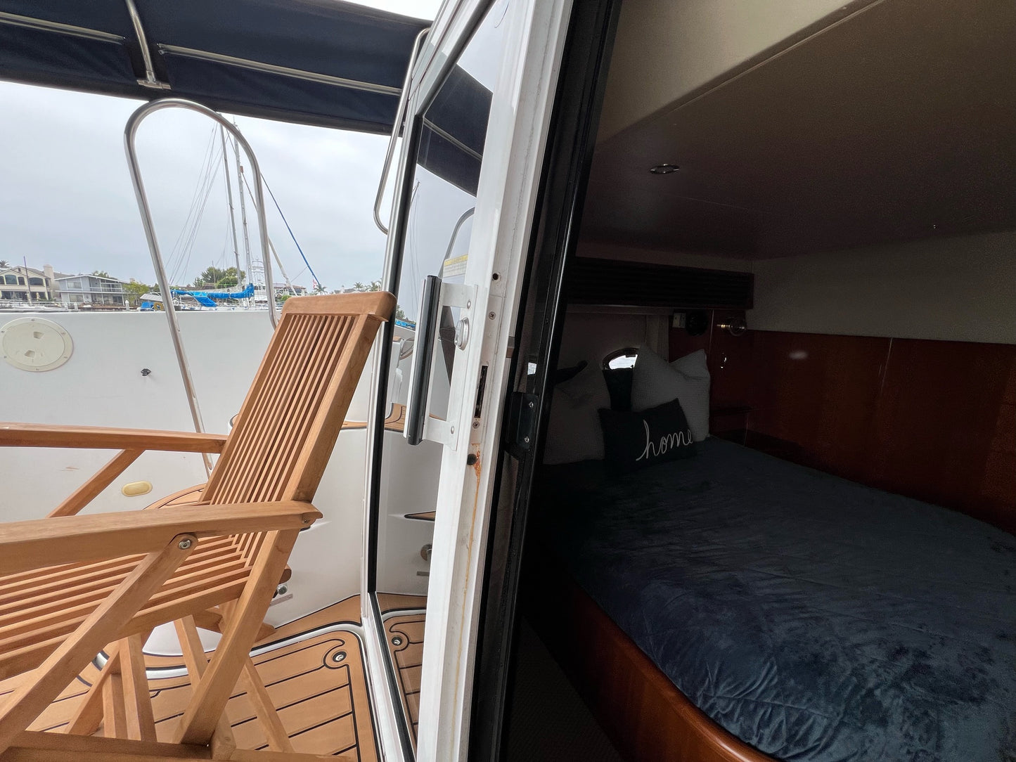 2003 Carver 444... Located in Newport Beach, CA... Offered By Yacht Coast Yacht Sales