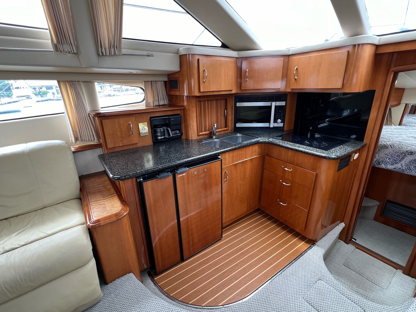 2003 Carver 444... Located in Newport Beach, CA... Offered By Yacht Coast Yacht Sales