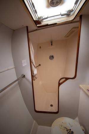 Sold! 2003 42 Manta MKII Located in Maui, Hawaii... Offered by Yacht Coast Yacht Sales