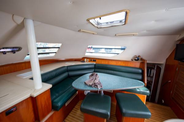 Sold! 2003 42 Manta MKII Located in Maui, Hawaii... Offered by Yacht Coast Yacht Sales