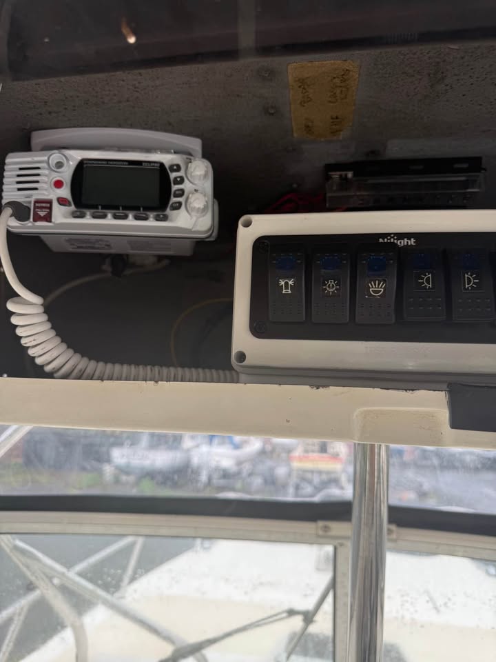 1998 World Cat 26.6 SC – Twin 200 HP Yamaha Engines – Low Hours & Trailer... Located in Honolulu, Hawaii... Offered By Yacht Coast Yacht Sales