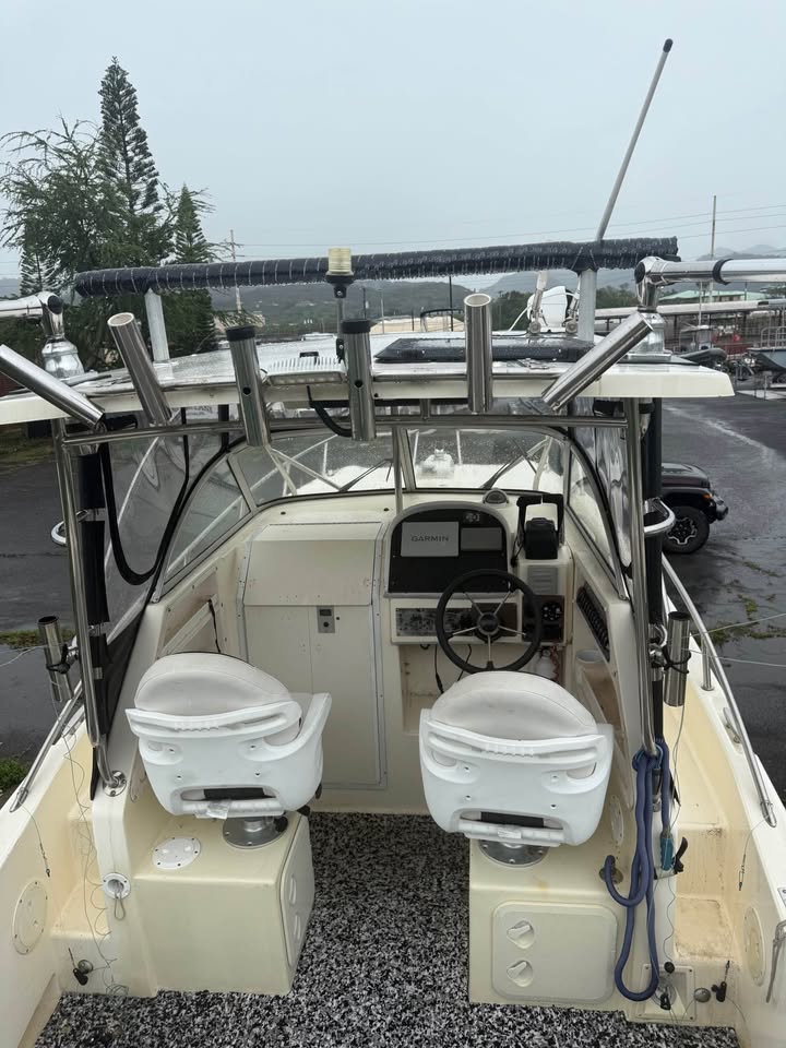 1998 World Cat 26.6 SC – Twin 200 HP Yamaha Engines – Low Hours & Trailer... Located in Honolulu, Hawaii... Offered By Yacht Coast Yacht Sales