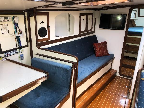 1993 Columbia Cutter 50' For sale by Yacht Coast Yacht Sales