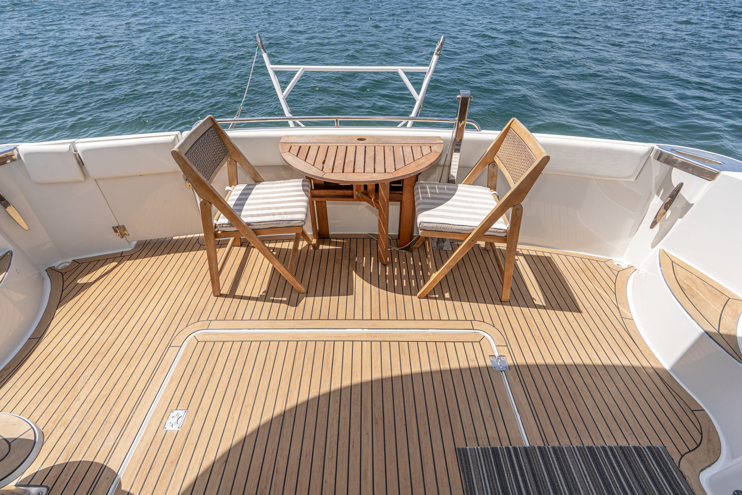 2003 Carver 530 Voyager Pilothouse... Located in Mission Beach... Offered By Yacht Coast Yacht Sales