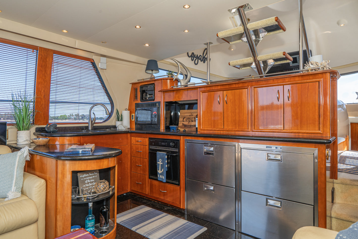 2003 Carver 530 Voyager Pilothouse... Located in Mission Beach... Offered By Yacht Coast Yacht Sales