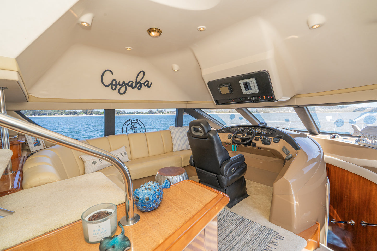 2003 Carver 530 Voyager Pilothouse... Located in Mission Beach... Offered By Yacht Coast Yacht Sales