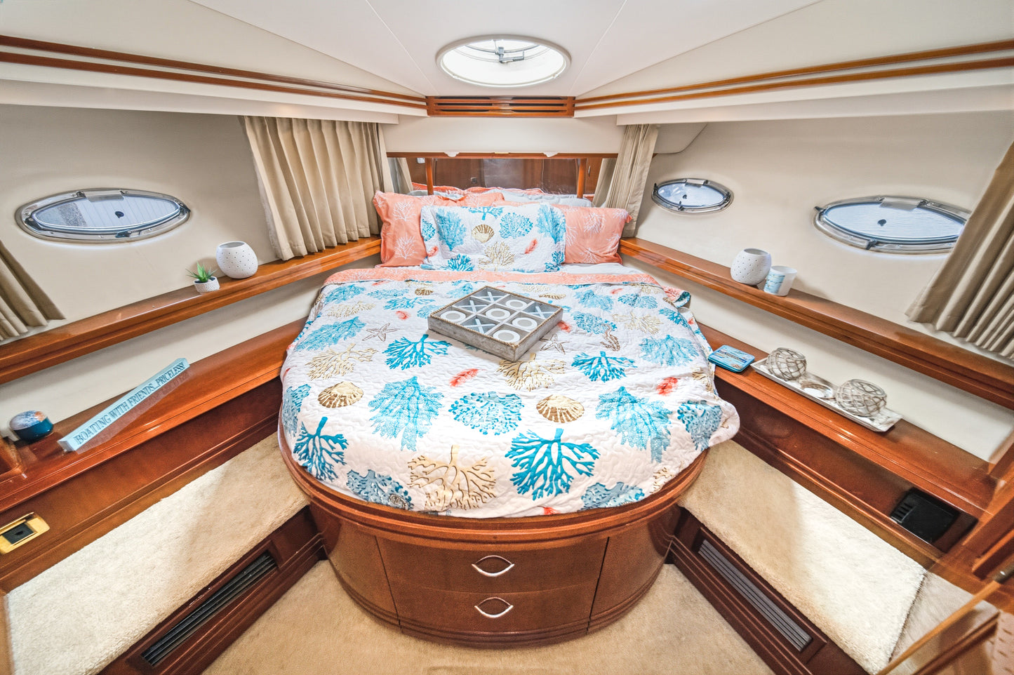 2003 Carver 530 Voyager Pilothouse... Located in Mission Beach... Offered By Yacht Coast Yacht Sales