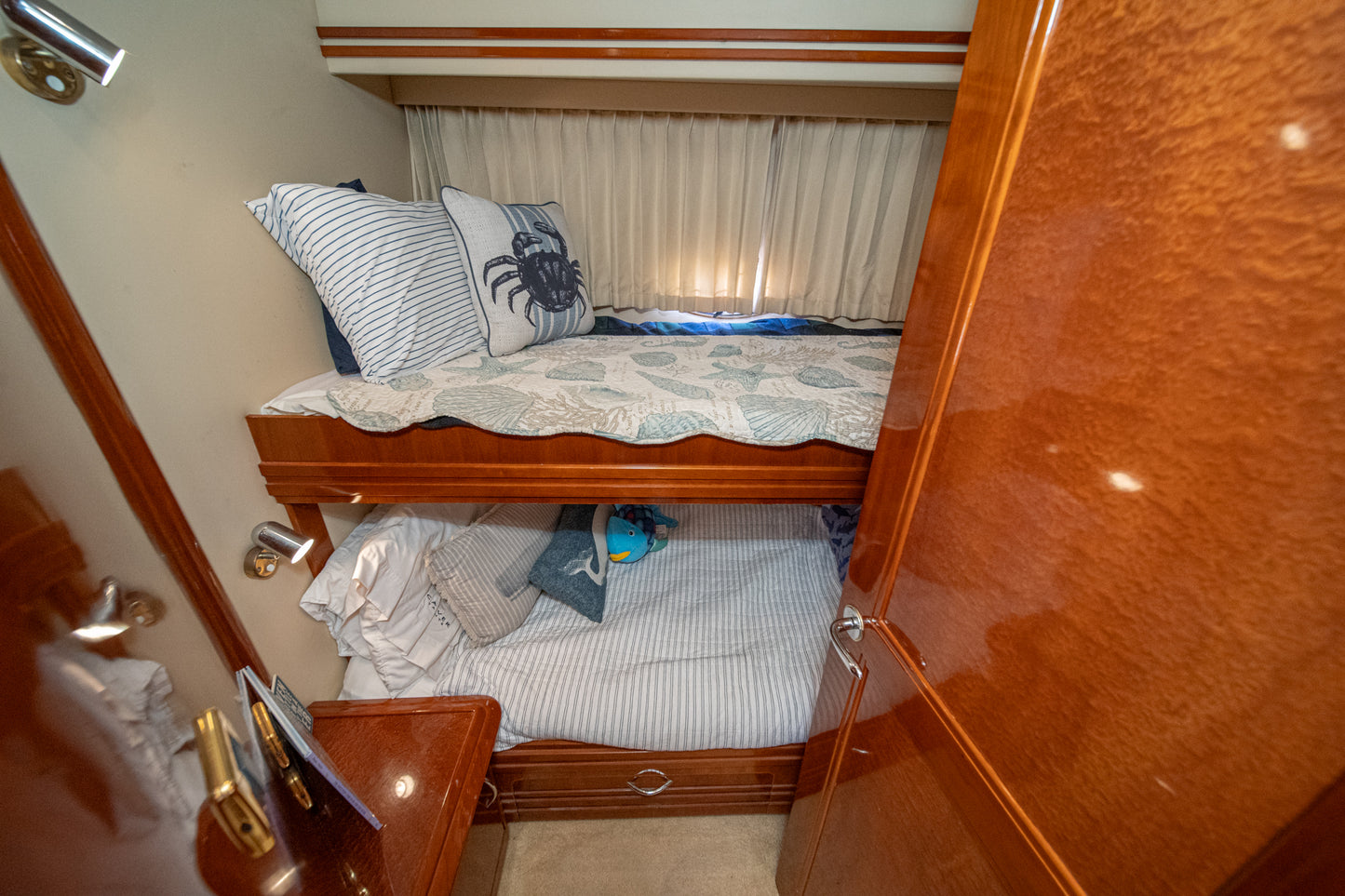 2003 Carver 530 Voyager Pilothouse... Located in Mission Beach... Offered By Yacht Coast Yacht Sales