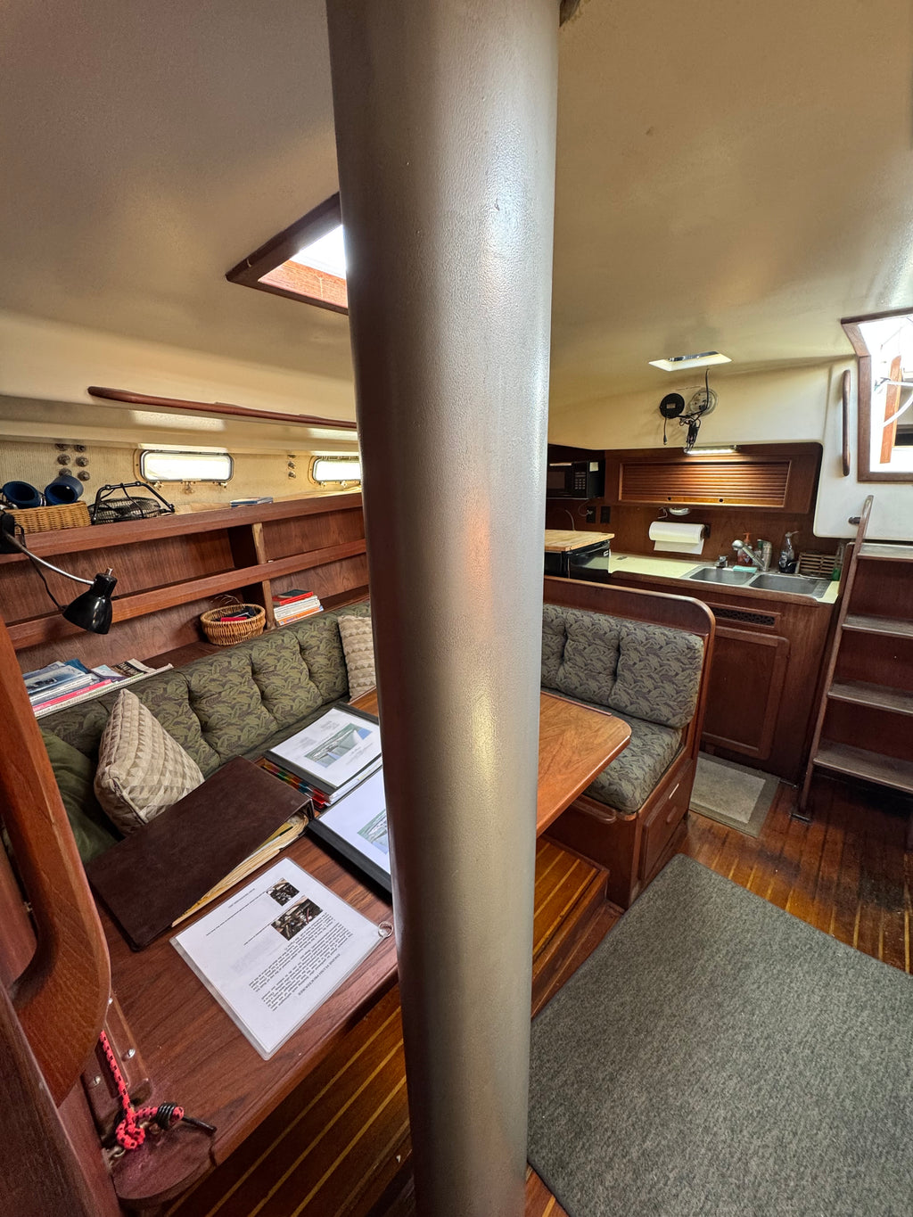 Sold! 1981 Morgan Out Island Center Cockpit Ketch Rig... Located in San Diego, Ca... Offered by Yacht Coast Yacht Sales