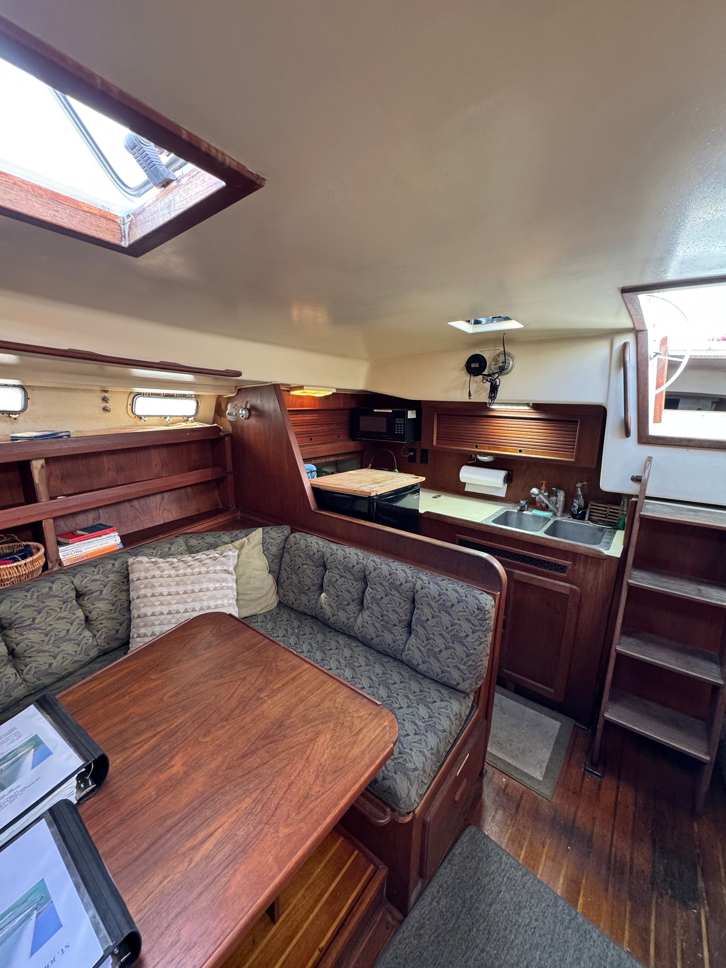 Sold! 1981 Morgan Out Island Center Cockpit Ketch Rig... Located in San Diego, Ca... Offered by Yacht Coast Yacht Sales